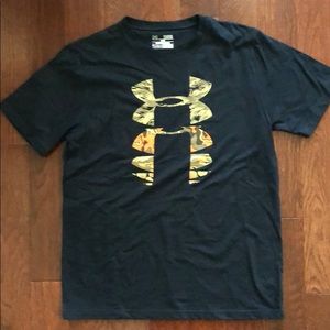 Under Armour youth tee shirt 👕